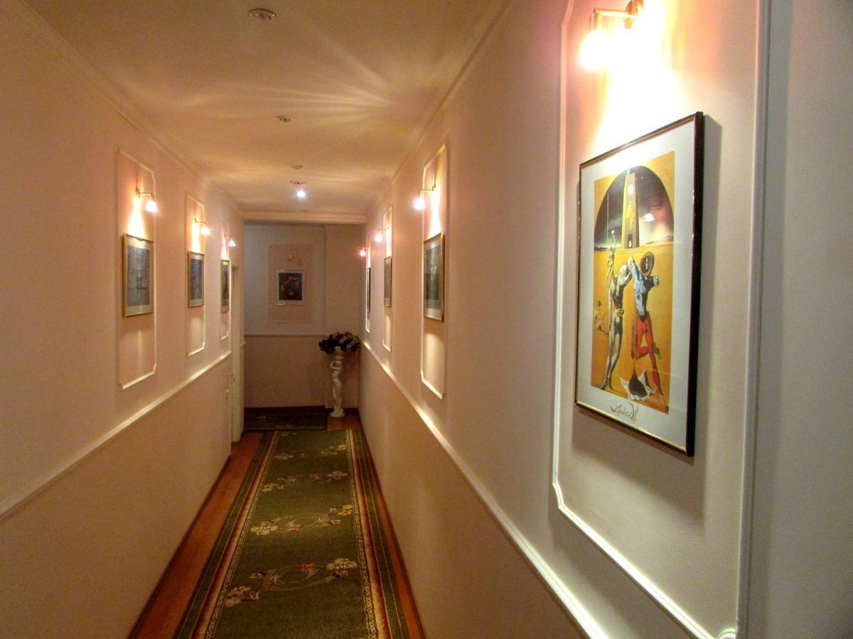Old Town Hotel Izmail Exterior photo